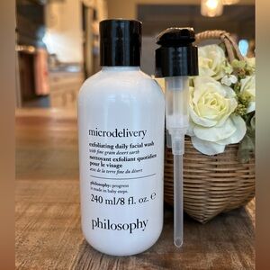 NEW Philosophy MICRODELIVERY Exfoliating DAILY FACIAL WASH 8 oz + PUMP!